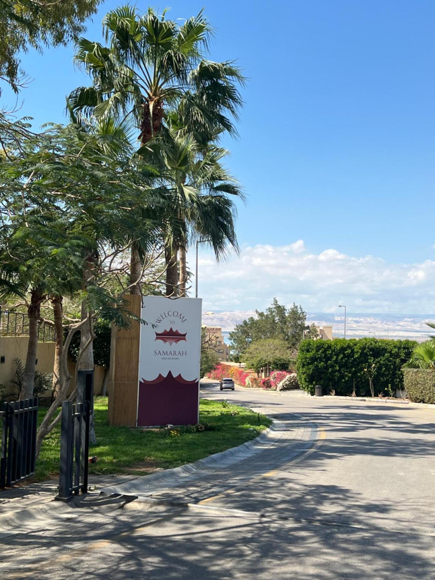 Spacious Apartments With Sea View At Samarah Resort Sweimeh Buitenkant foto
